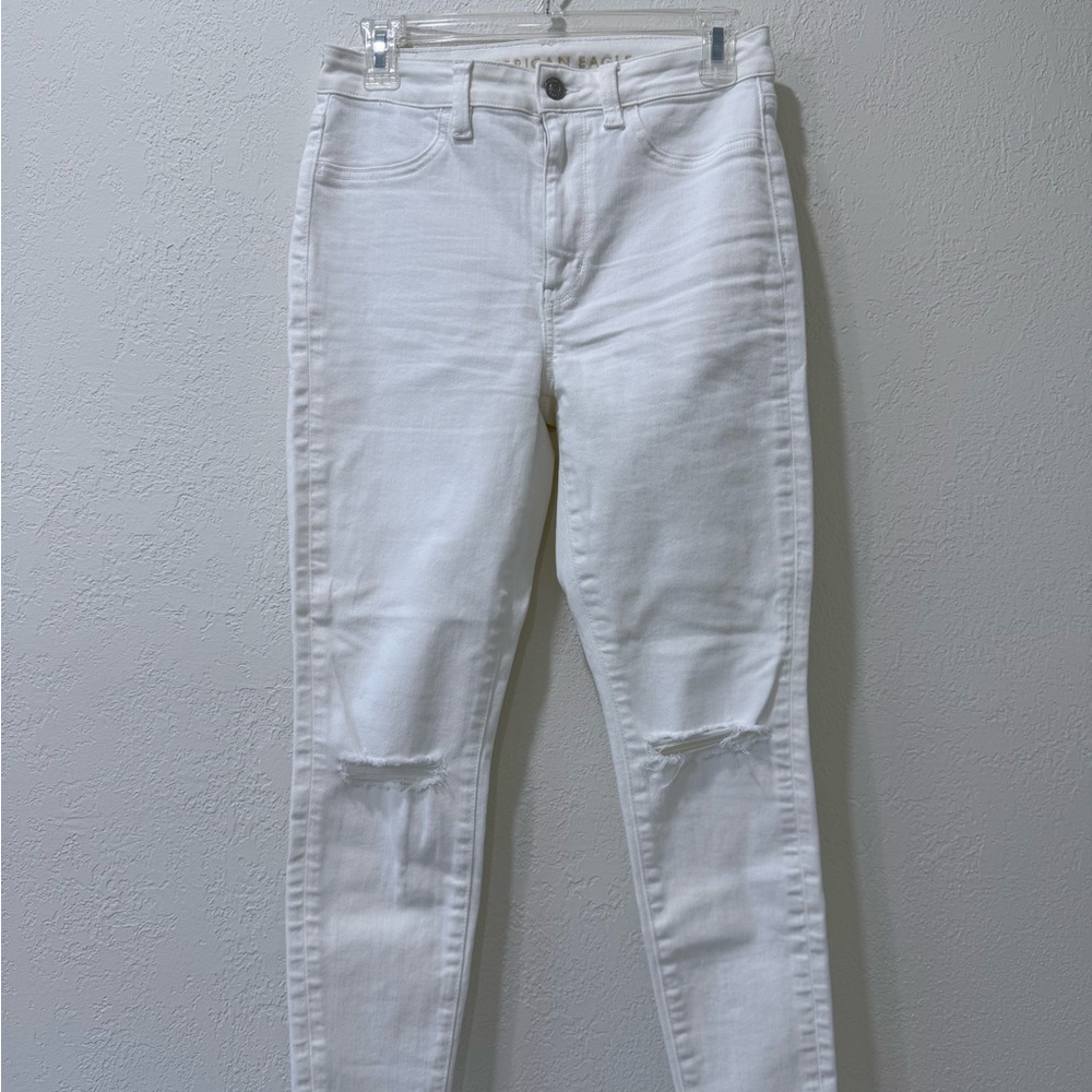 American Eagle Outfitters Women's Crisp White Skinny Jeans. New without tag $25